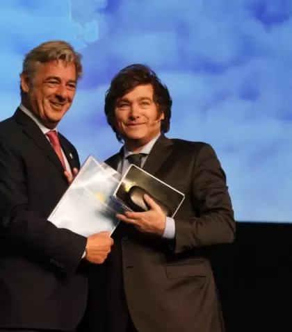 5b5e602f2305e750601c3b8aa060a8b4__420x478