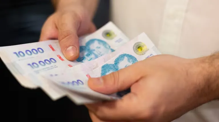 el-indec-publico-el-indice-de-salarios-de-agosto-foto-adobe-stock-fayrfjbqbvhg5obz7gbnt2csmq