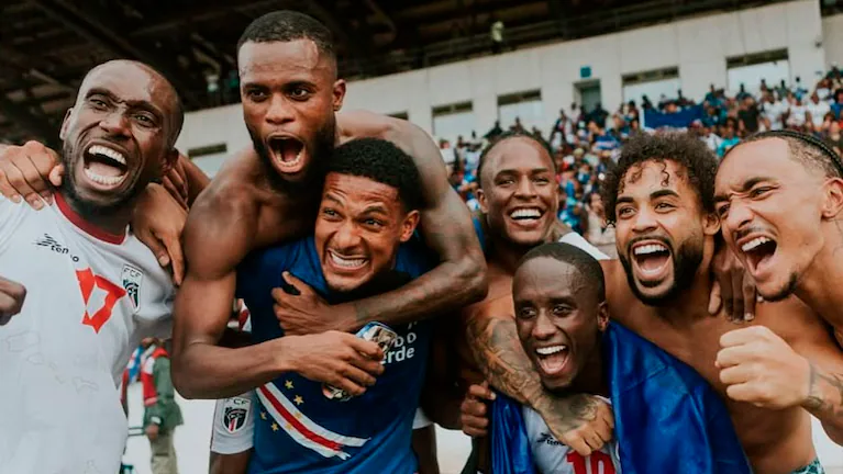 cabo-verde-clasifico-a-la-copa-del-mundo-por-primera-vez-en-su-historia-7UEKZZR22BB4PG4YMX5WZLIGPY